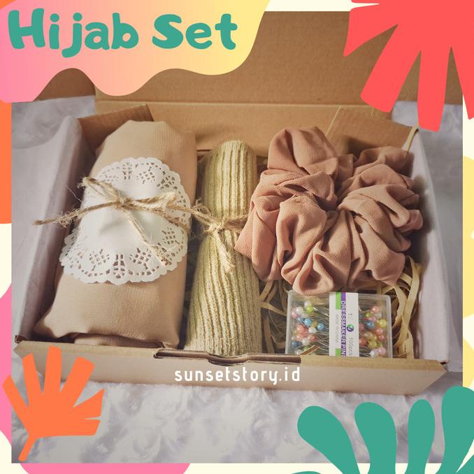 

Best Product!!! Hampers Jilbab Kado Hijab Cewek Hadiah Ulang Tahun Gift Box Wisuda 2 - Paling Diminati