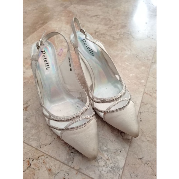 preloved sepatu sandal rotelli