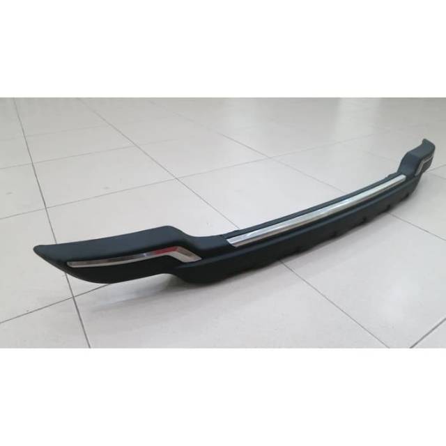 Bemper Belakang Innova Reborn Karet