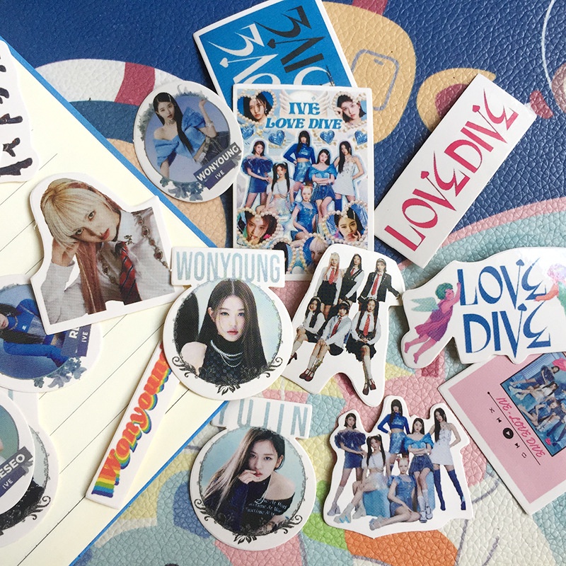 40pcs / Set Stiker Kpop LOVE IVE Untuk Dekorasi Skateboard / Laptop / Koper / Gitar / Notebook LY