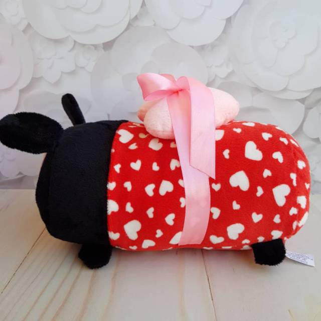 Boneka tsum tsum bring love