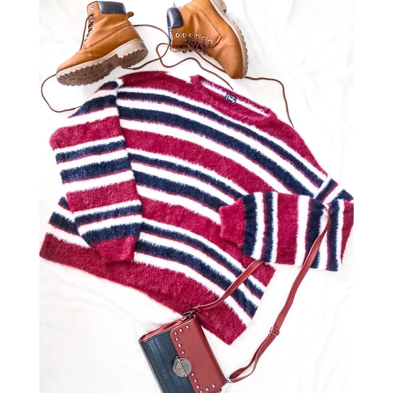 Baju Bulu Fuzzy Salur Crop Lengan Balon