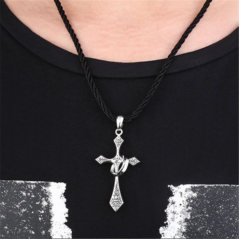 [Ready Stock]Fashion Personality Cross Men's Pendant Thai Silver Black Necklace