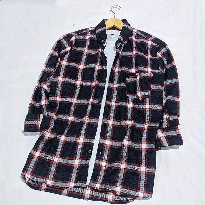 KEMEJA FLANEL WANITA DISTRO KEMEJA SHIRT LENGAN PANJANG ATASAN WANITA KEMEJA TARTAN KEMEJA BLOUSE WANITA KEMEJA KOTAK-KOTAK KEMEJA OVER SIZE KEMEJA JUMBO CASUAL KEMEJA UNISEX TERLARIS REKOMENDASI KEMEJA FLANEL KEMEJA KOREA KEMEJA BALON WANITA BIG SIZE-C.2