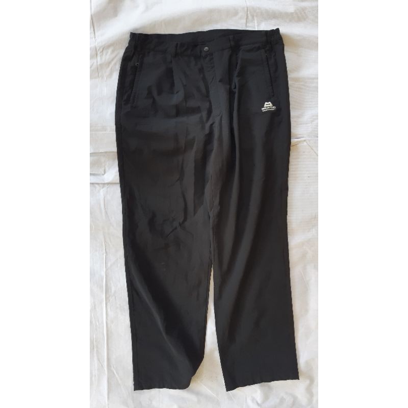 Celana Softshell Mountain Equipment