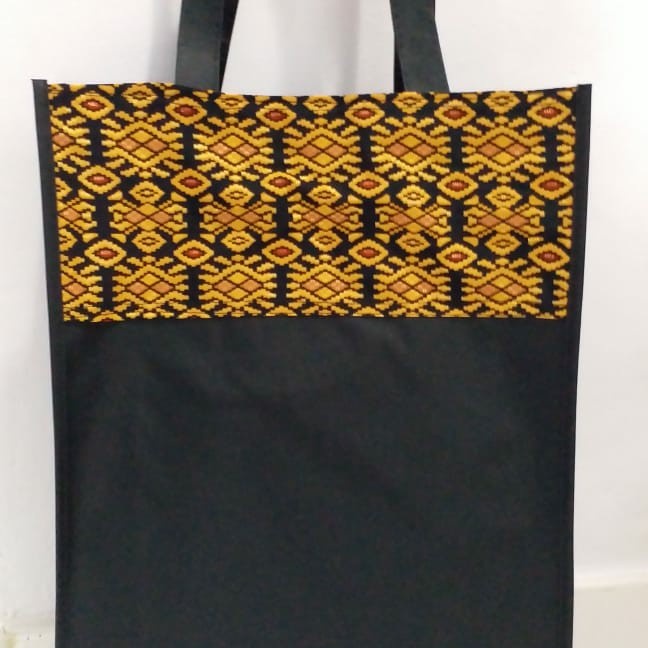 Goody bag kombinasi batik