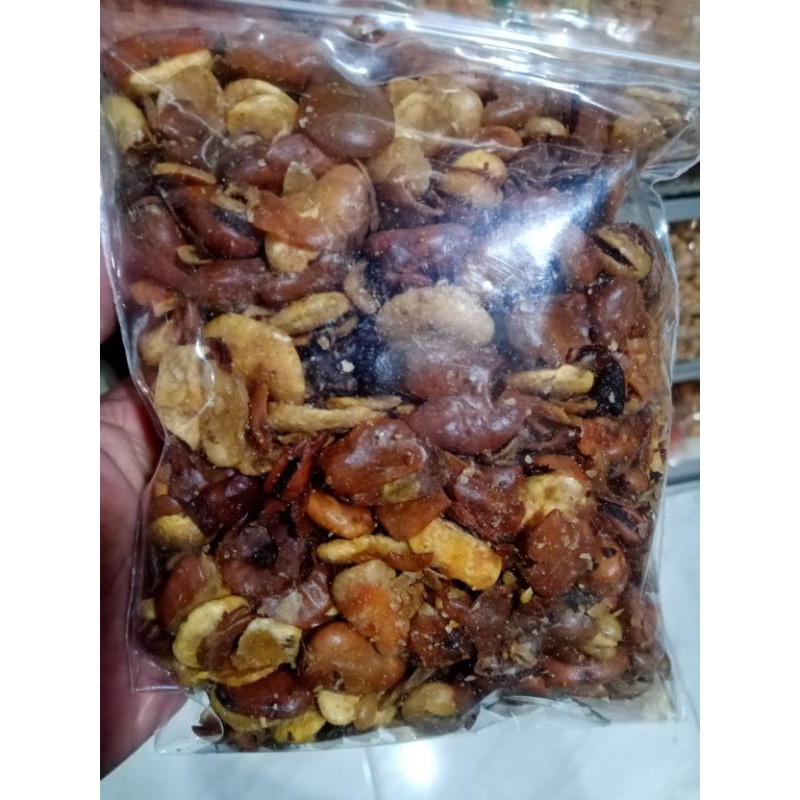 

kacang koro asin