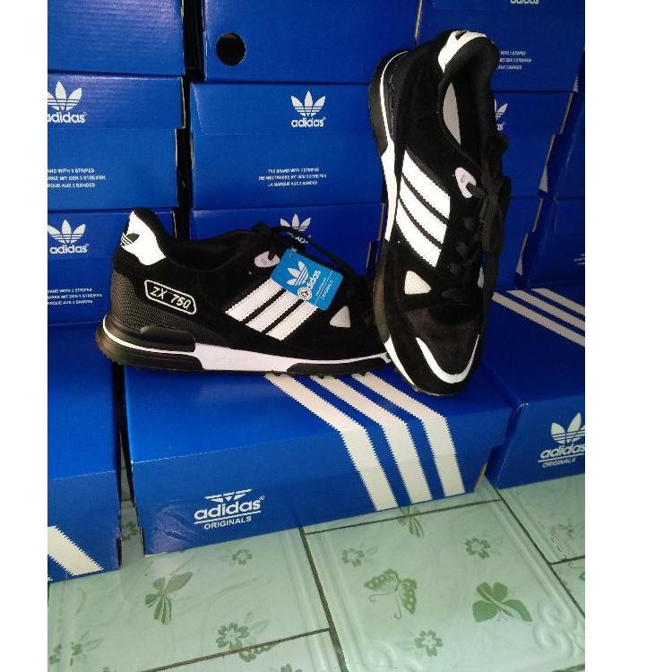 Paling Diminati.. BIG PROMO SEPATU IMPOR ADIDAS NEW ZX750 SEPATU TRENDY MASA KINI