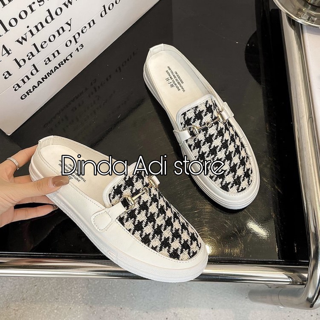 Dinda sepatu wanita Slip on lintang kenanga model terbaru 2023 best seller warna hitam dan putih ukuran 37-40