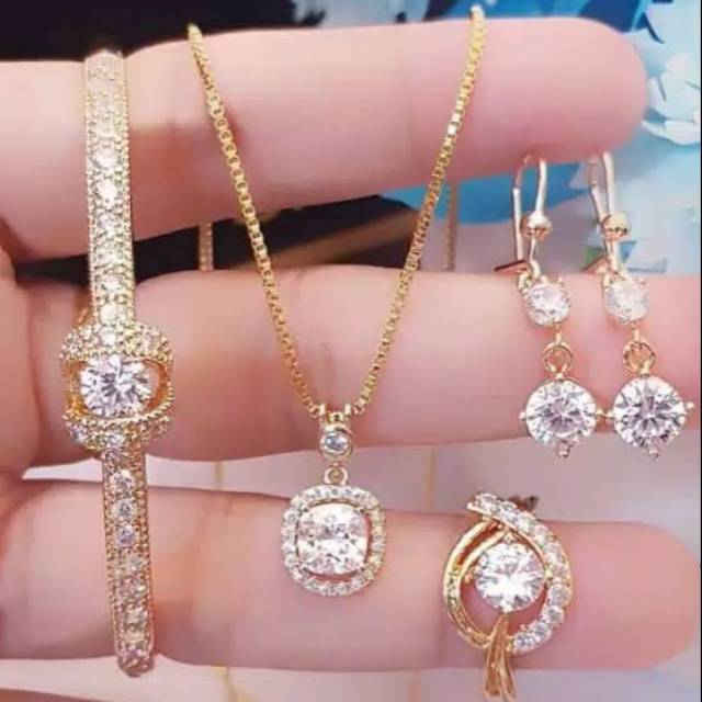 Xuping set lapis emas 24 karat