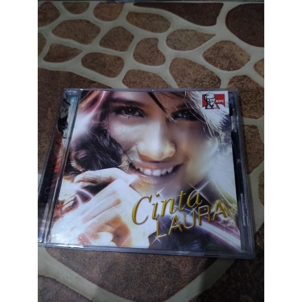 KASET CD CINTA LAURA ORIGINAL BARANG JADUL BARANG UNIK BARANG ANTIK