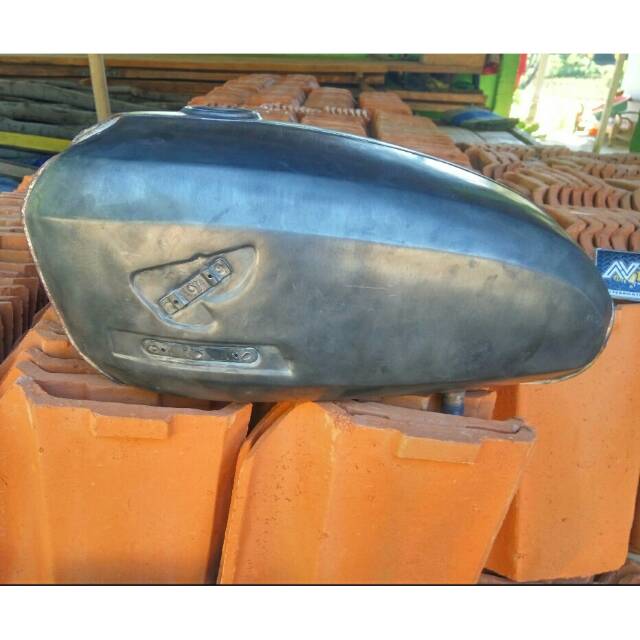 TANGKI CB 100 GELATIK PRES SOLO