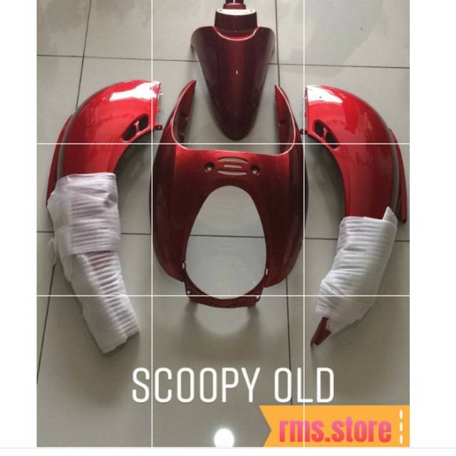 Cover body Honda Scoopy lama karbu
