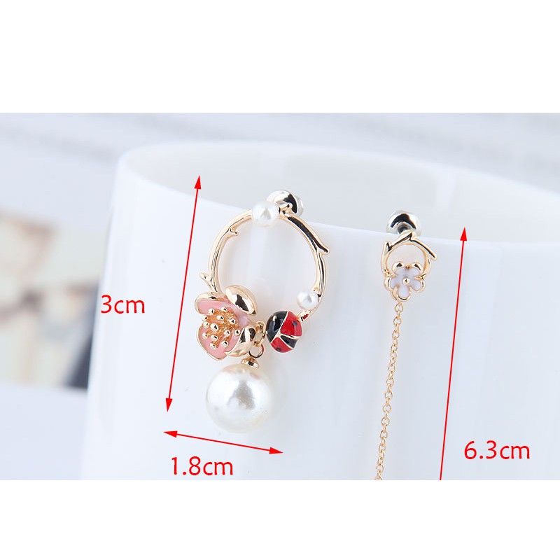 LRC Anting Tusuk Fashion Ladybug Flower Pearl A Couple Of Asymmetrical Earrings A5773X