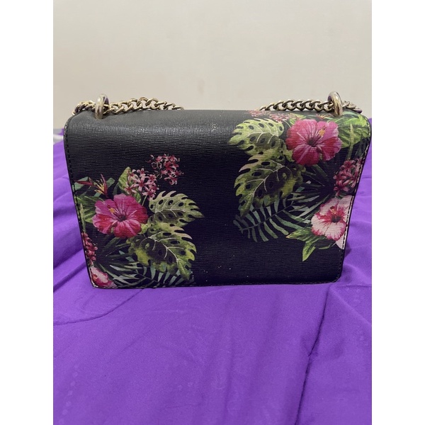 tas evb hitam