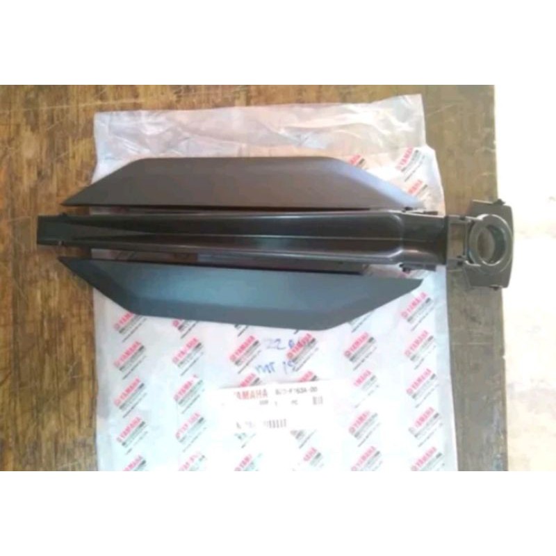 SAMBUNGAN SPAKBOR BELAKANG MT-15 ORIGINAL YGP