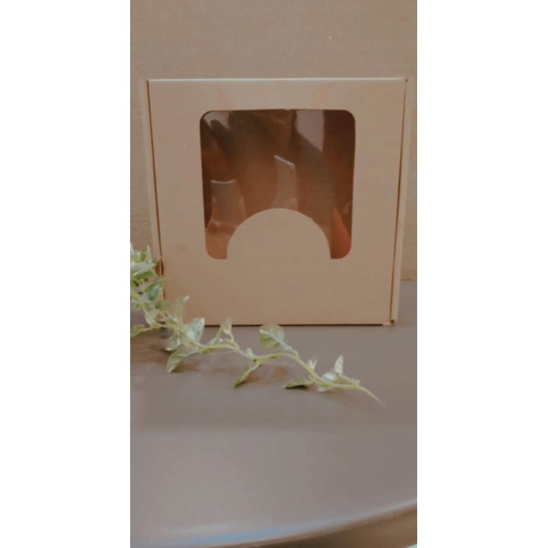 

Dus Coklat 22x22x8cm 1pcs