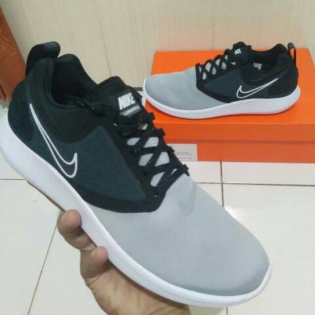 nike lunarsolo grey