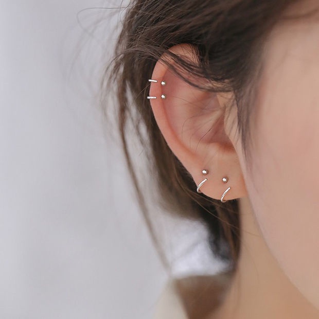 New Fashion Silver Peas Earrings Fashion Simple Pierced Earrings Temperament Wild Round Beads Small Earrings Women Girls