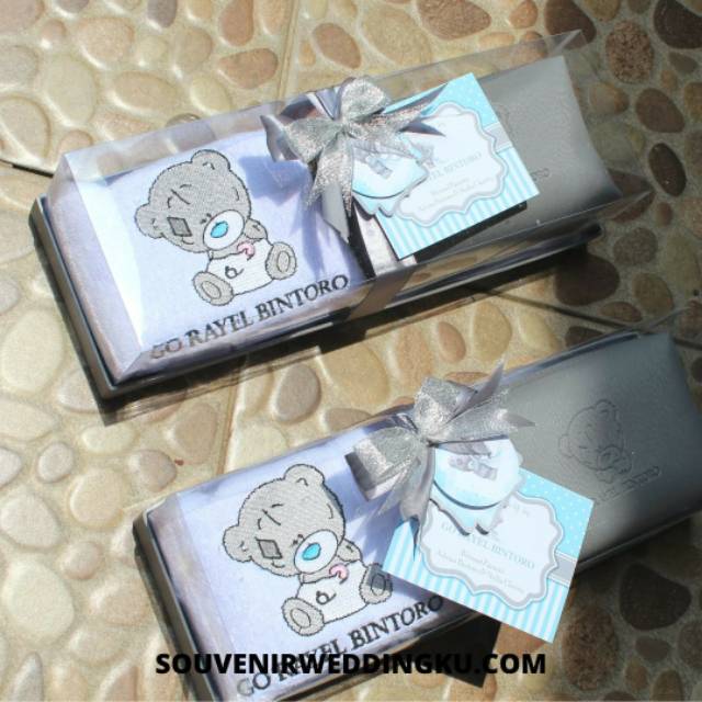 SOUVENIR HAMPERS BABY BORN / 1 MONTH / BIRTHDAY KODE NELLA (DOMPET + HANDUK) | SOUVENIRWEDDINGKU