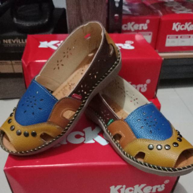 Sepatu kickers wanita kulit asli
