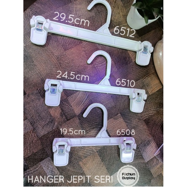HANGER JEPIT SERI  - Hanger jepit celana - Gantungan baju jepit plastik - 12 PCS