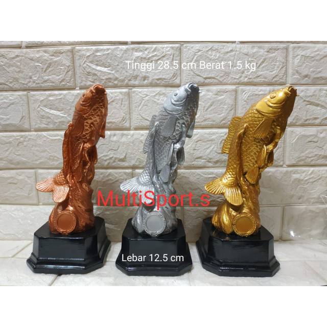 PIALA TROPHY IKAN IMPORT