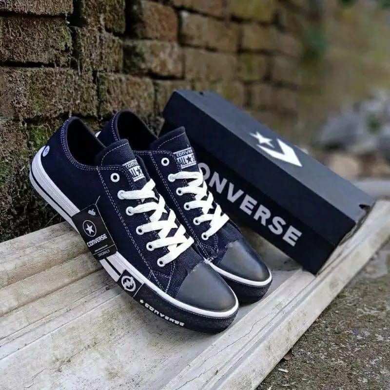 sepatu cowok keren Conver*e