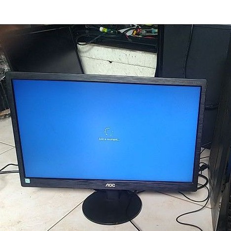 monitor LED AOC 19inch wide HDMI