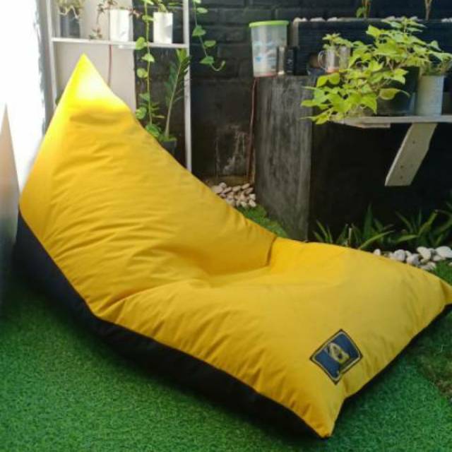 Kursi Santai Bean Bag Segitiga Isi Sterofoam Cover luar Kursi Santai Bean Bag Segitiga Isi Sterofoam Cover luar
