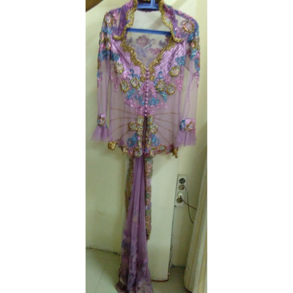 KEBAYA PENGANTIN  UNGU MUDA VARIASI