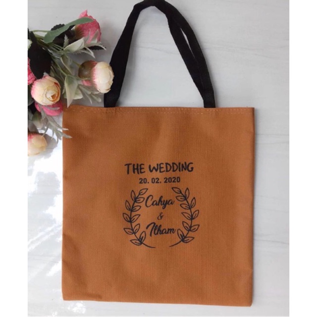 

TAS SABLON TALI HITAM / souvenir nikah / tas ultah / tas makanan