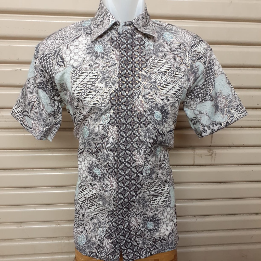 Kemeja Pendek Batik Pria Motif Kipas dan Aneka Motif