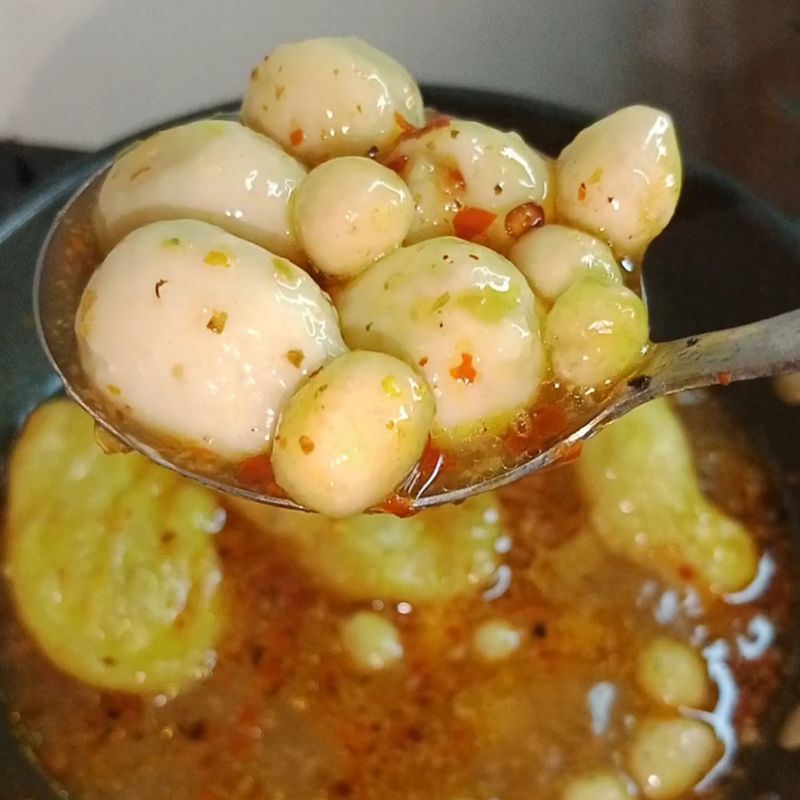 

Bacil Rangu Soekarno - Bacil Baso Kecil Isi Tulang Rangu Ayam Kenyal Kriuk Gurih Pedas Maknyus