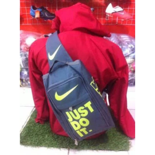 Tas sepatu nike just do it / Sling Bag Tas Sepatu Futsal Bola Nike