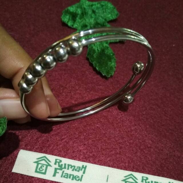 Gelang tangan monel seri Mondial