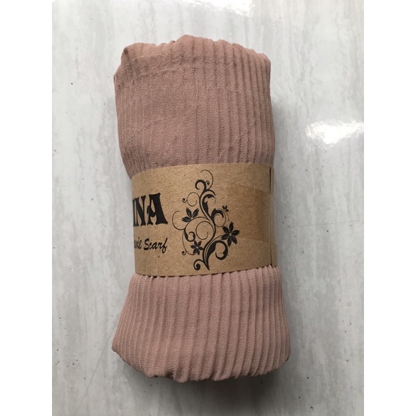 Hijab Pasmina plisket premium / Pasmina Plisket lidi / Pasmina pleated shawl / Pashmina plisket Tanpa Garis Tengah-40. Cappucino full
