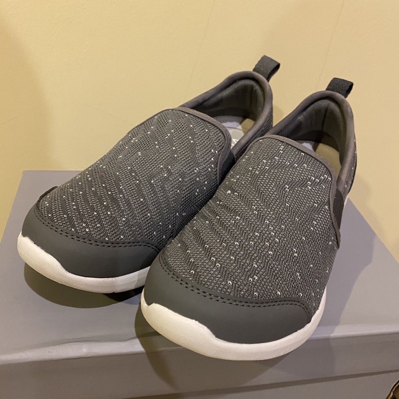 [PRELOVED] VIONIC ORIGINAL Roza grey size 36 sepatu wanita