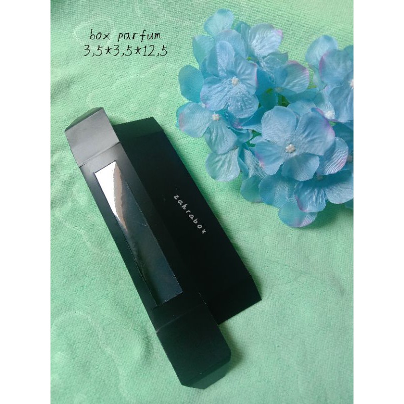 

box parfum/paperbox custom HITAM 3,5x3,5x12,5/botol 30ml ( isi 10 )