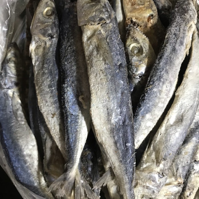 

Ikan Asin Japuh Layang 250 gr