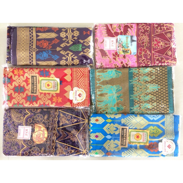 SARUNG PRADA EMAS BALI