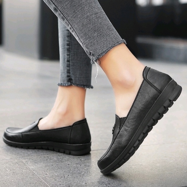 SEPATU WANITA SEPATU LOAFERS SLIP ON TERBARU SEPATU KERJA TRENDY ELEGAN KEKINIAN AND MODERN SEPATU FORMAL FAHSION WANITA-4