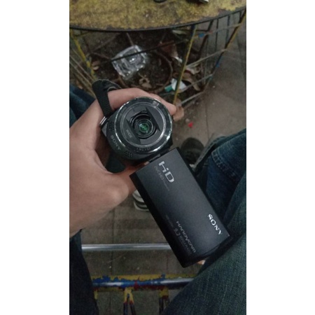 handycam sony hdr cx240e