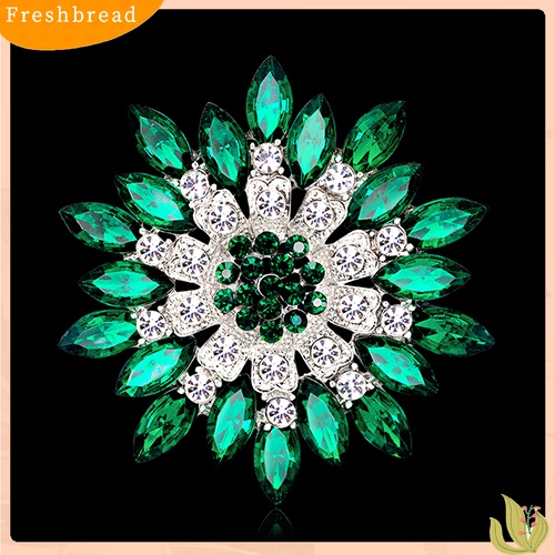 [ TERLARIS]Women Fashion Flower Brooch Crystal Rhinestone Jewelry for Wedding Party Gift