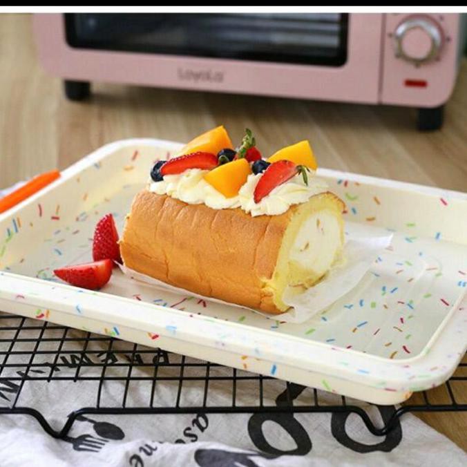 

Loyang Cake Bolu Gulung Silicone (27X23X3Cm) Ready Stok