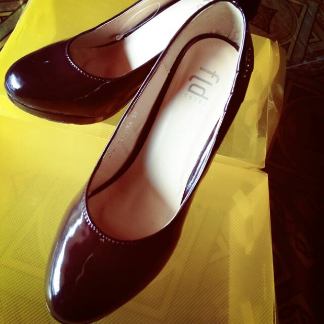 Sepatu Heels FLD