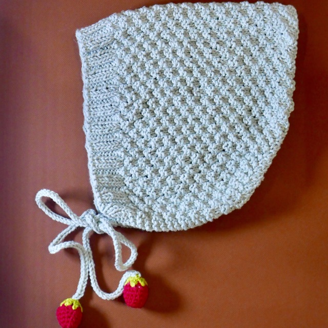 Pixie bonnet hat