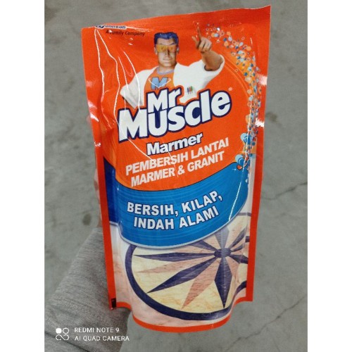 Mr. Muscle Marmer Pembersih Lantai Marmer & Granit Pouch 800 ml