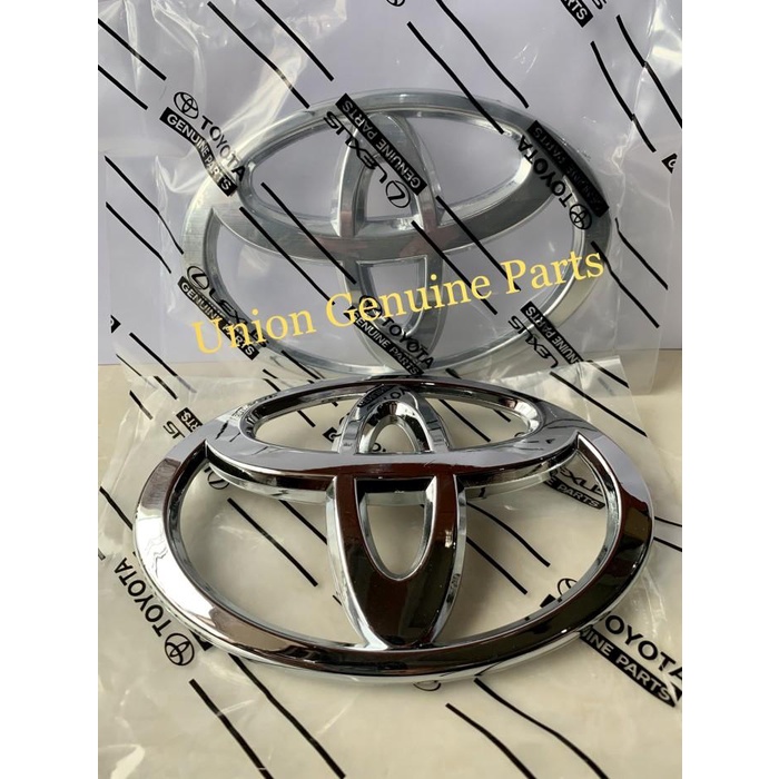 Emblem logo depan toyota innova reborn logo toyota grill innova reborn