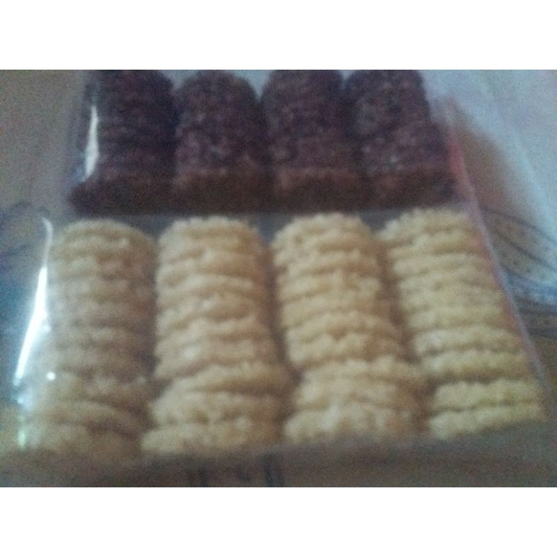 

Rengginang super isi 40pcs
